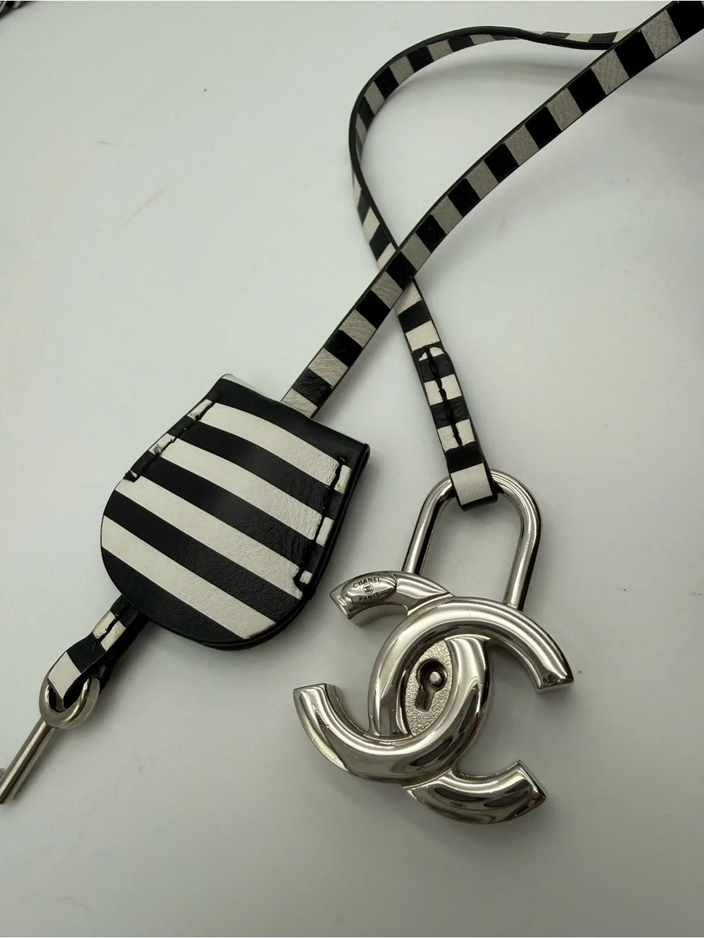 Chanel black and white filigree vanity bag in caviar leather